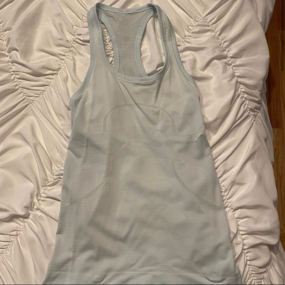 LULULEMON SWIFTLY RACERBACK 6 - Picture 2 of 4